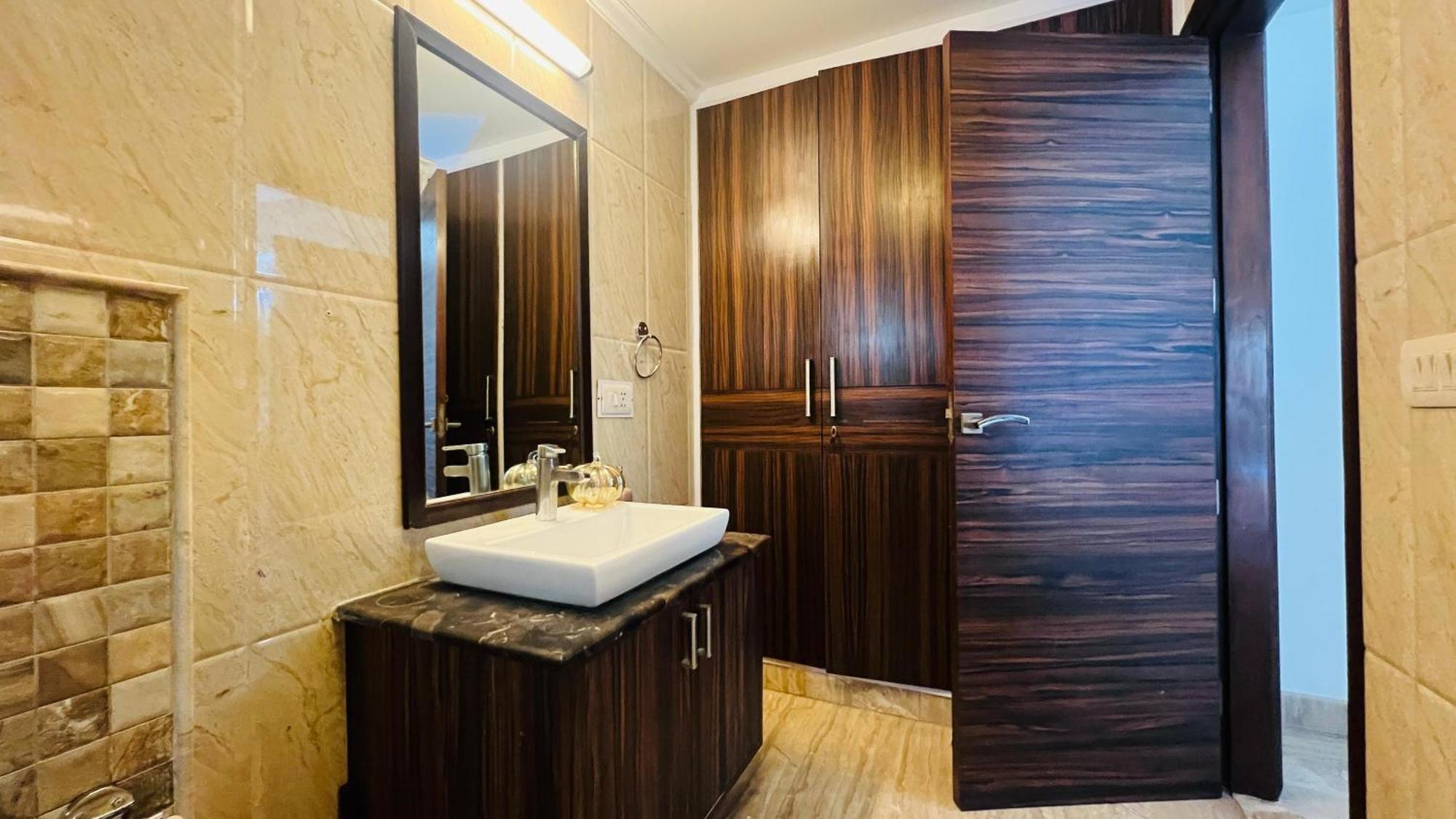 Olive Serviced Apartments - New Friends Colony Nova Deli Exterior foto