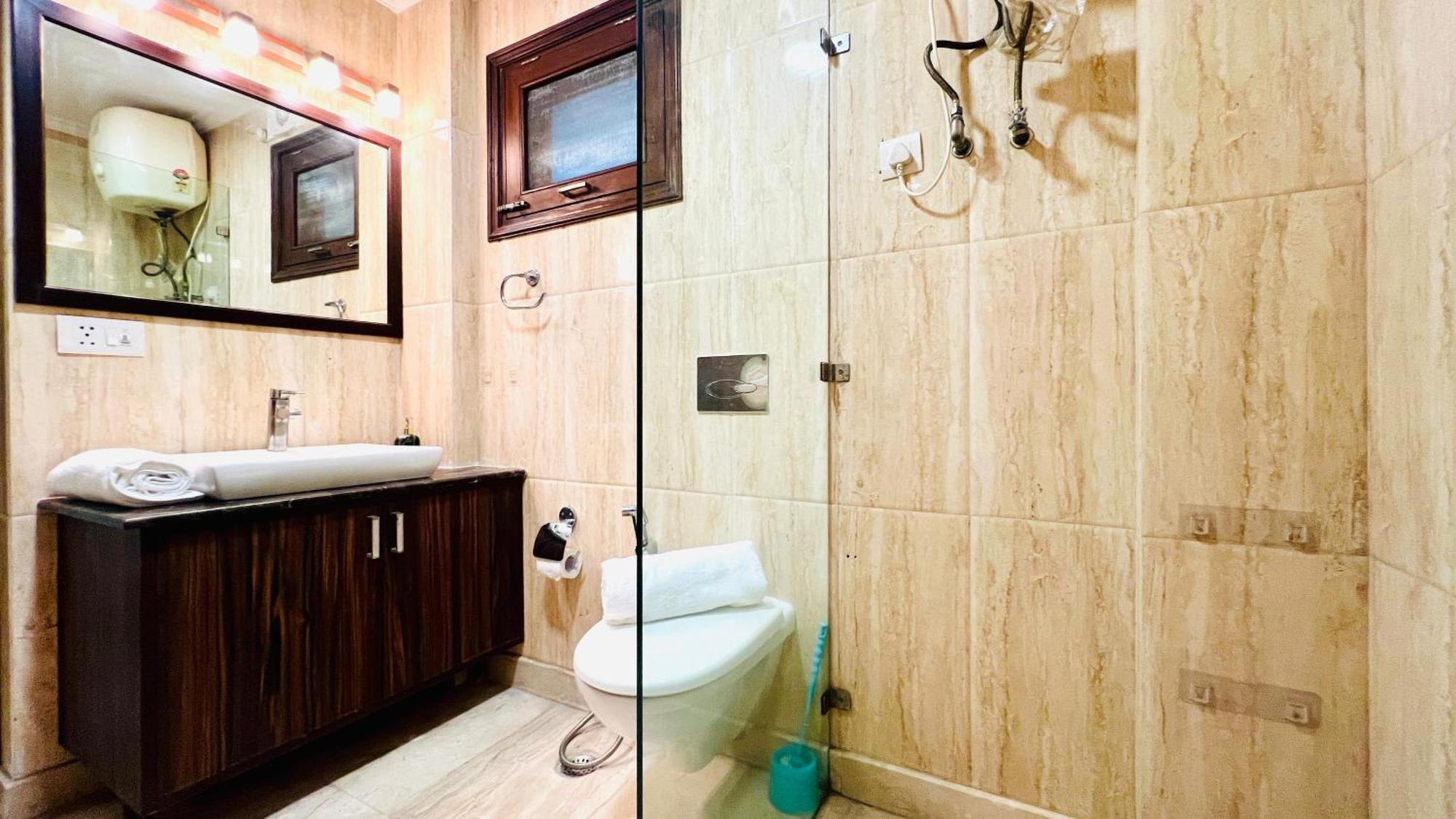 Olive Serviced Apartments - New Friends Colony Nova Deli Quarto foto